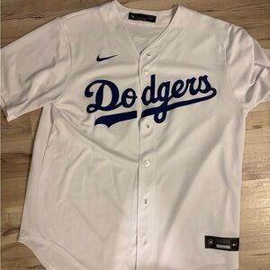 White Dodgers jersey